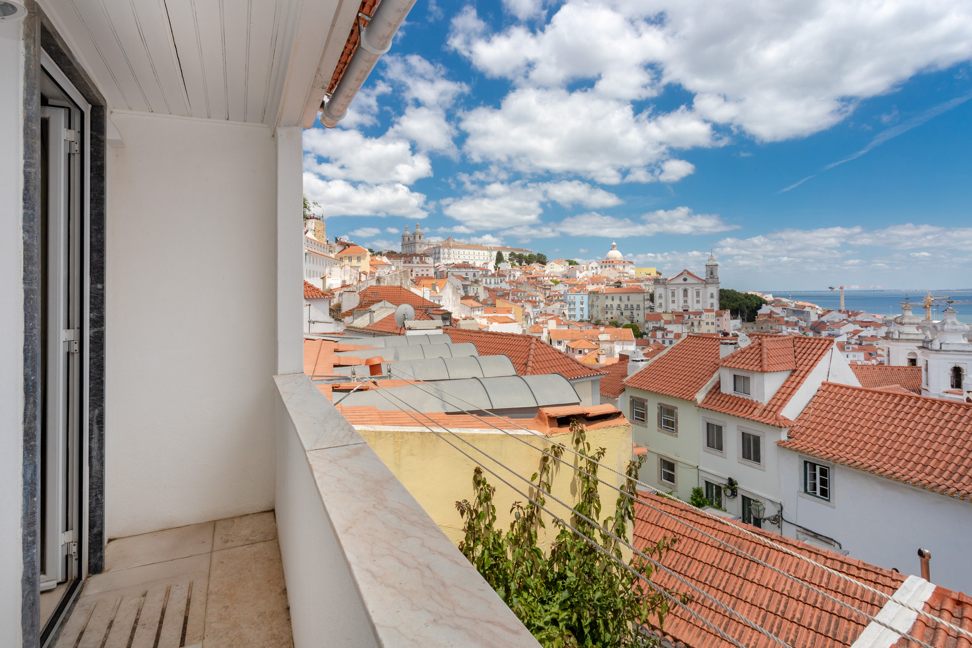 Secondary picture of VENDE | APT T2 | ALFAMA