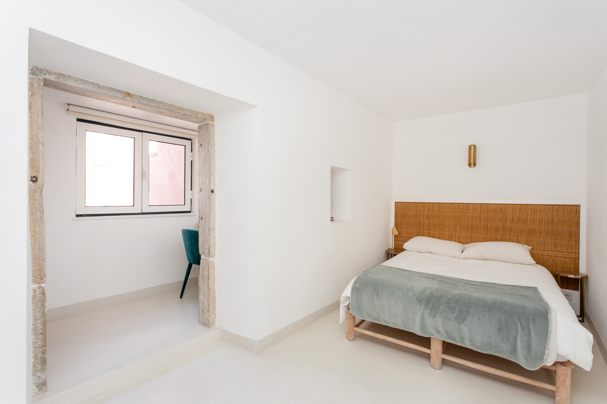 Secondary picture of VENDE | APT T1 | PRAÇA DAS FLORES